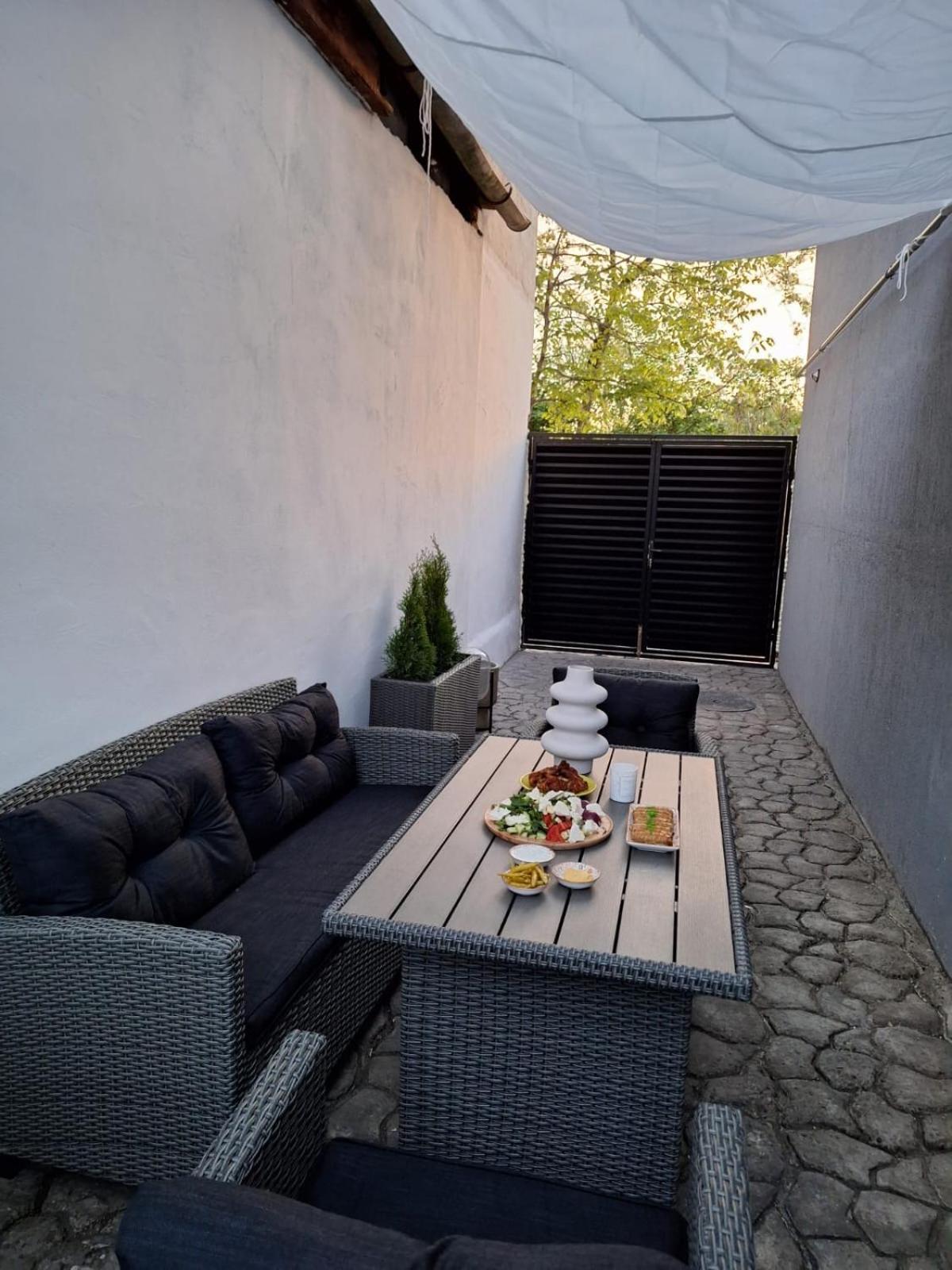 Serbian House Timişoara Extérieur photo